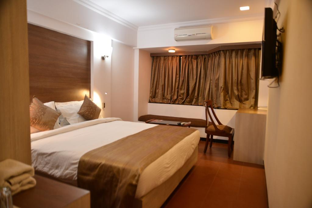 Meuse Jupiter Business And Luxury Hotel Nashik Ruang foto