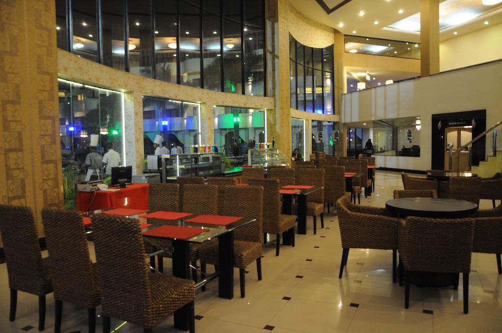 Meuse Jupiter Business And Luxury Hotel Nashik Bagian luar foto